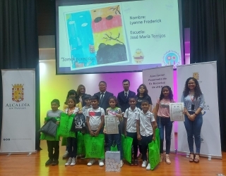 27ª Exposición de diseño de toallas de Imabari, Ceremonia de entrega de premios de la Ciudad Hermana de Imabari-Panamá.